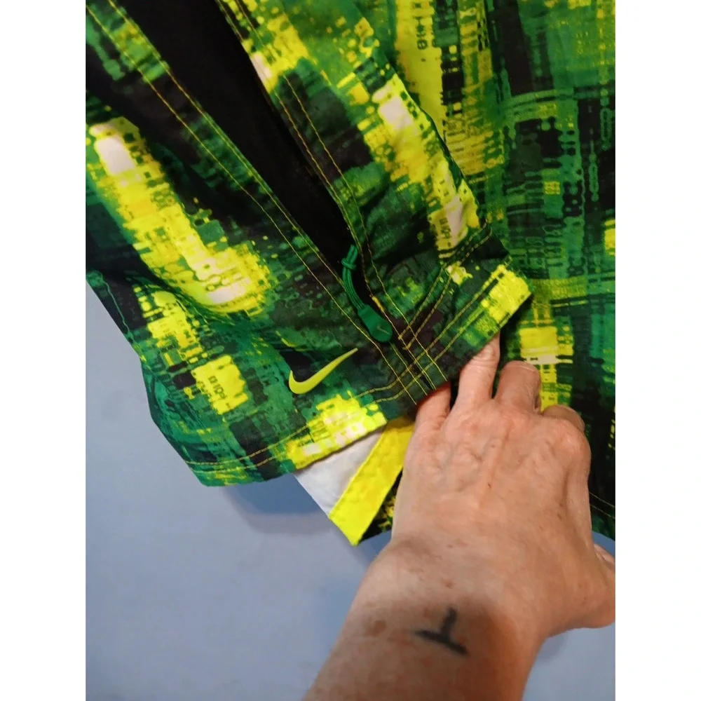 Nike Swim Trunks Mens M Green Neon Swoosh Logo Elastic Waist Drawstring NWOT